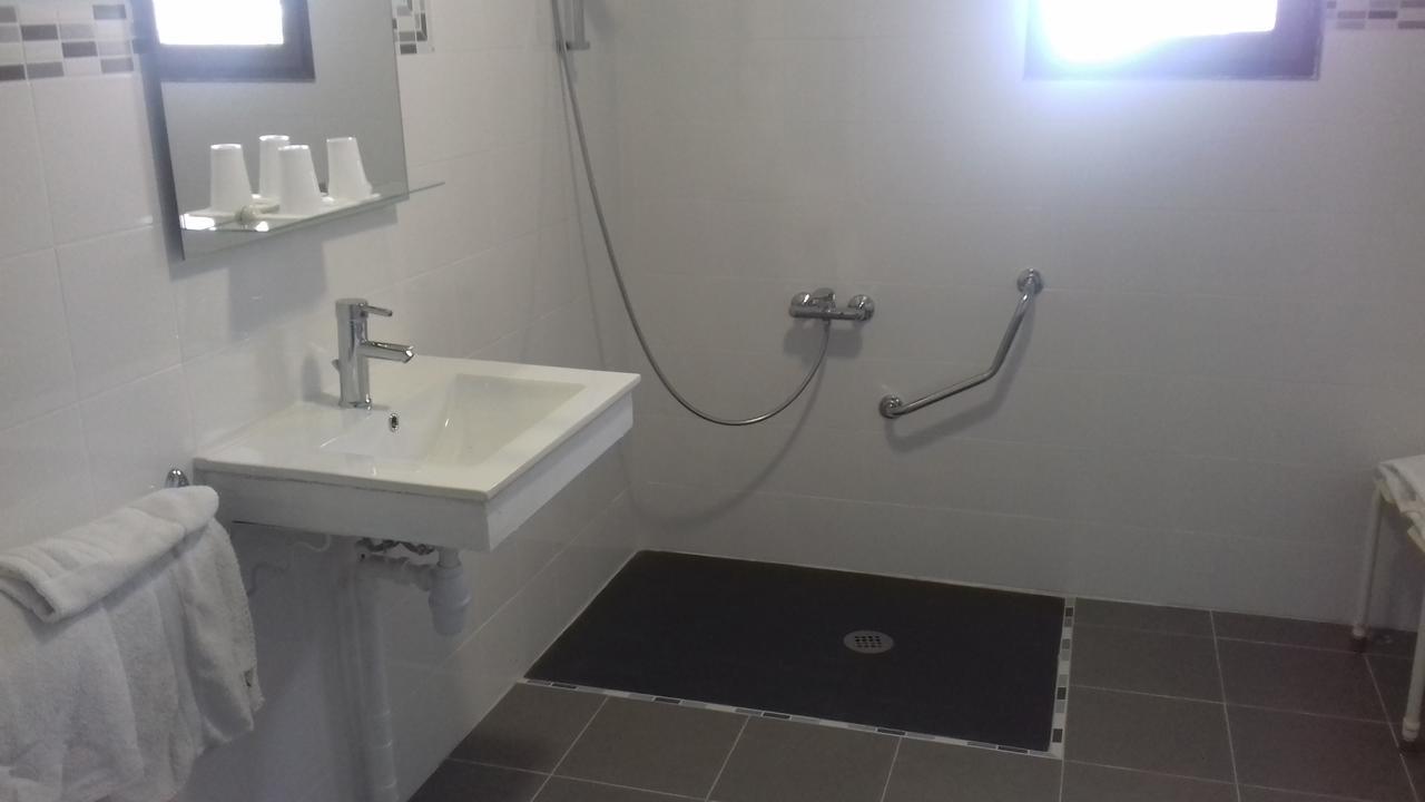 Le Saint Victor Hotel Mirabel-aux-Baronnies Luaran gambar
