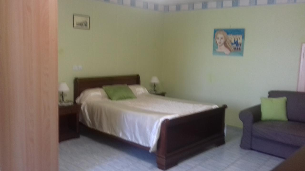Le Saint Victor Hotel Mirabel-aux-Baronnies Luaran gambar